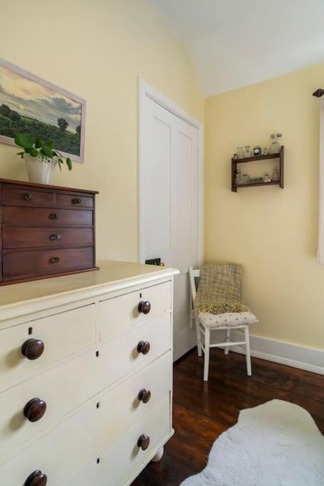 Cedra Cottage - Vintage Country Hideaway 엑스민스터 외부 사진
