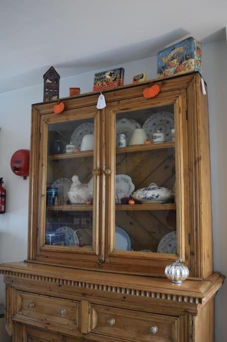 Cedra Cottage - Vintage Country Hideaway 엑스민스터 외부 사진